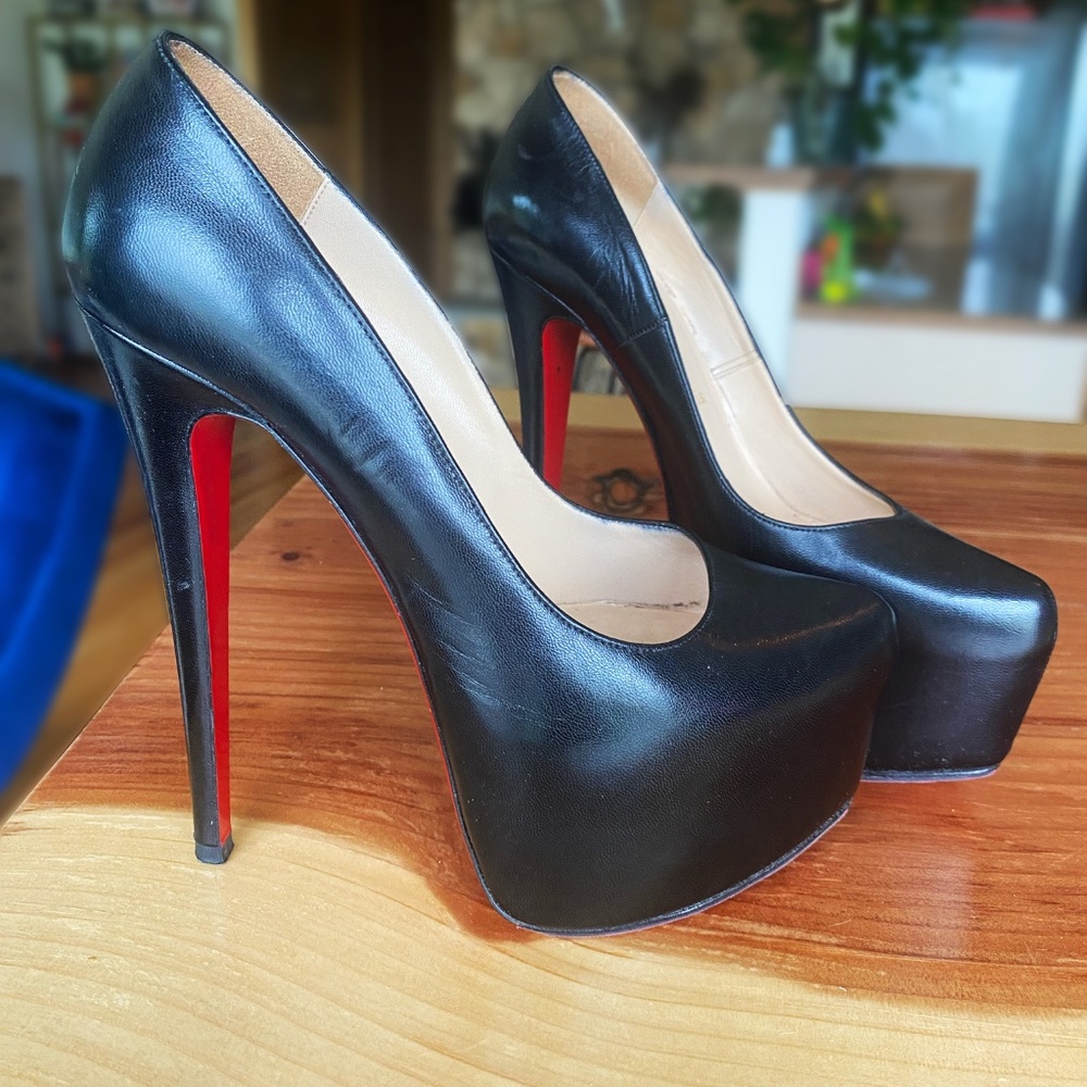 Christian Louboutin Daffodil 160 Black Leather Pumps 38.5